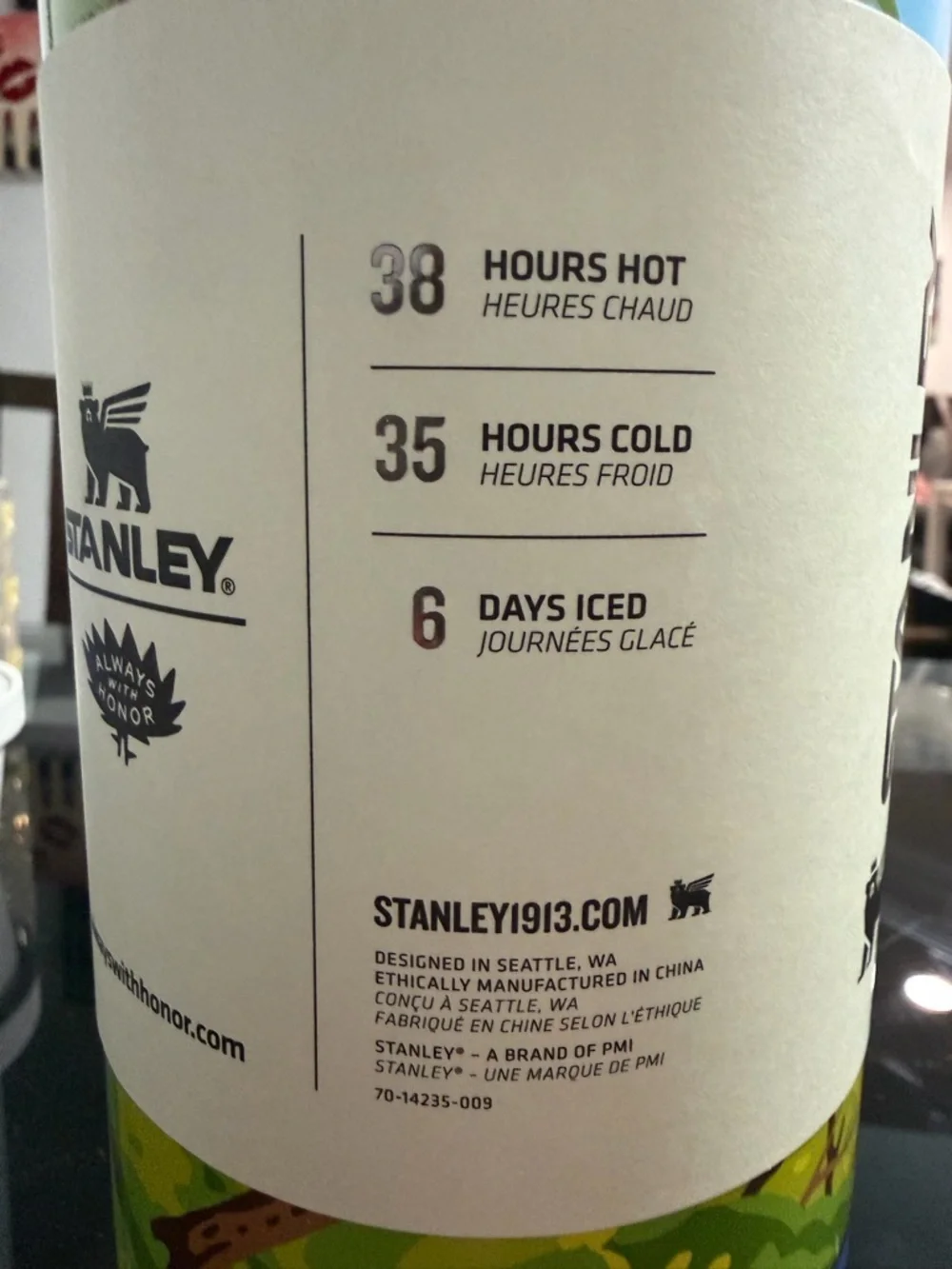 Stanley Classic Bottle 1.5QT (1.4L) Limited Artist Series – Always With Honor - Picture 4 of 5